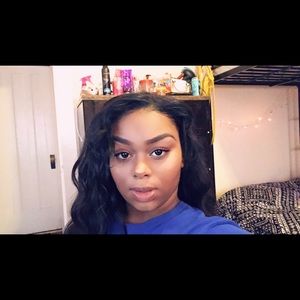 Meet your Posher, Julia